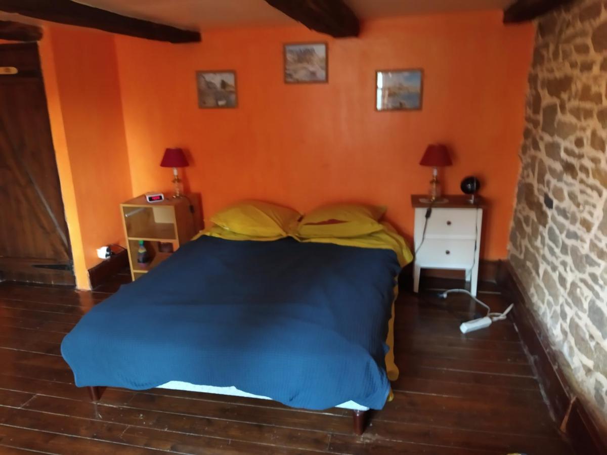 Maison En Granit Bleue Lanhelin Екстер'єр фото